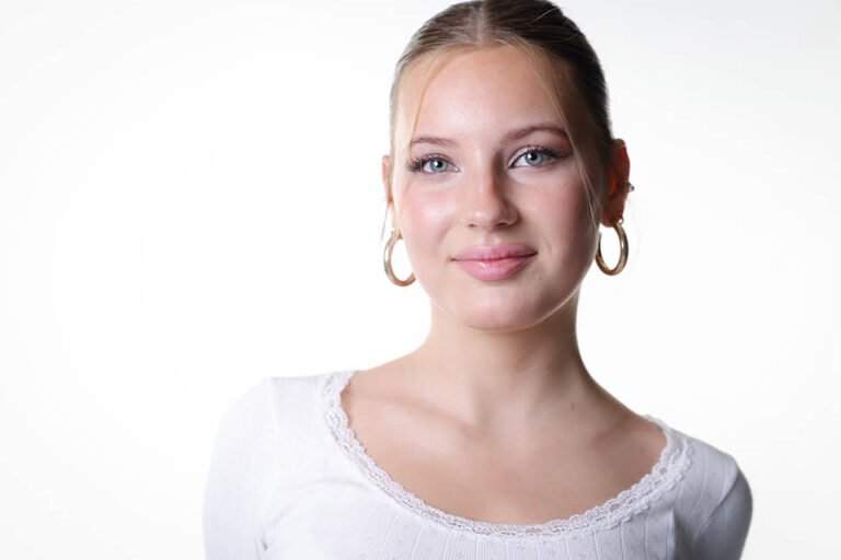 Porträt einer jungen Frau