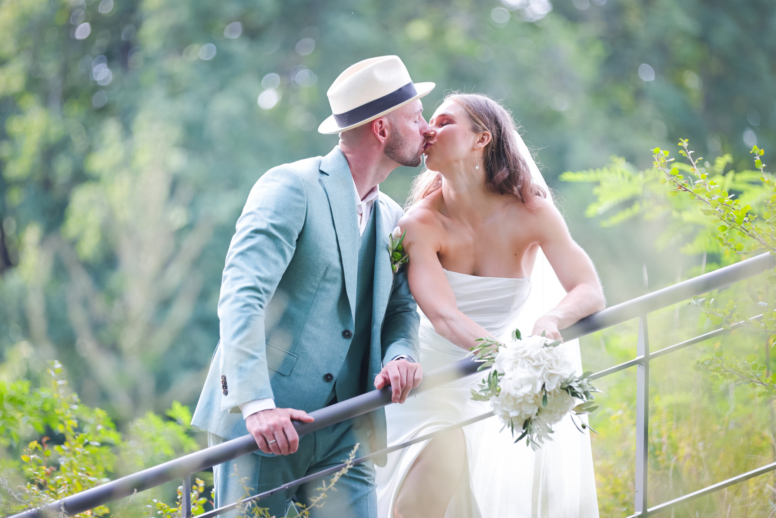 T 1184-495-kontrastfoto