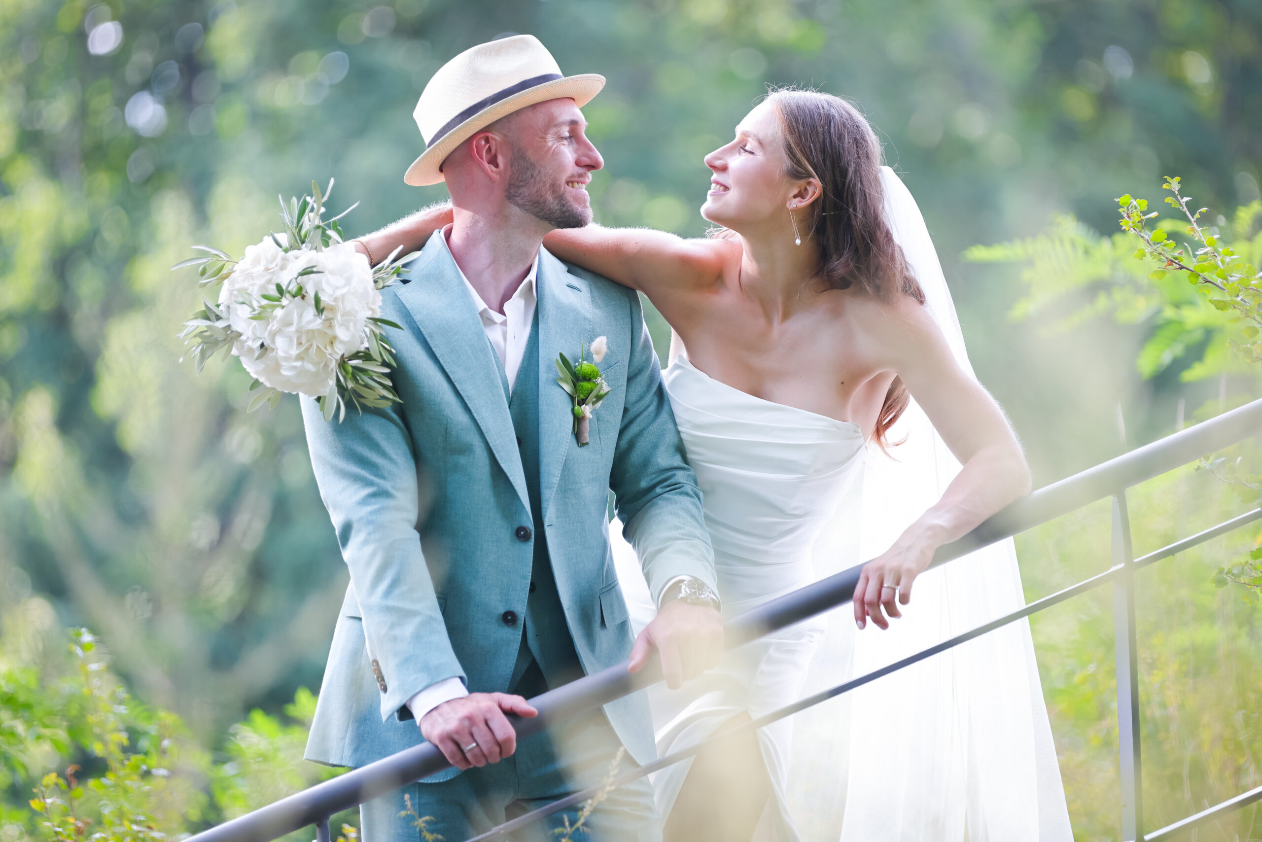 T 1184-499-kontrastfoto