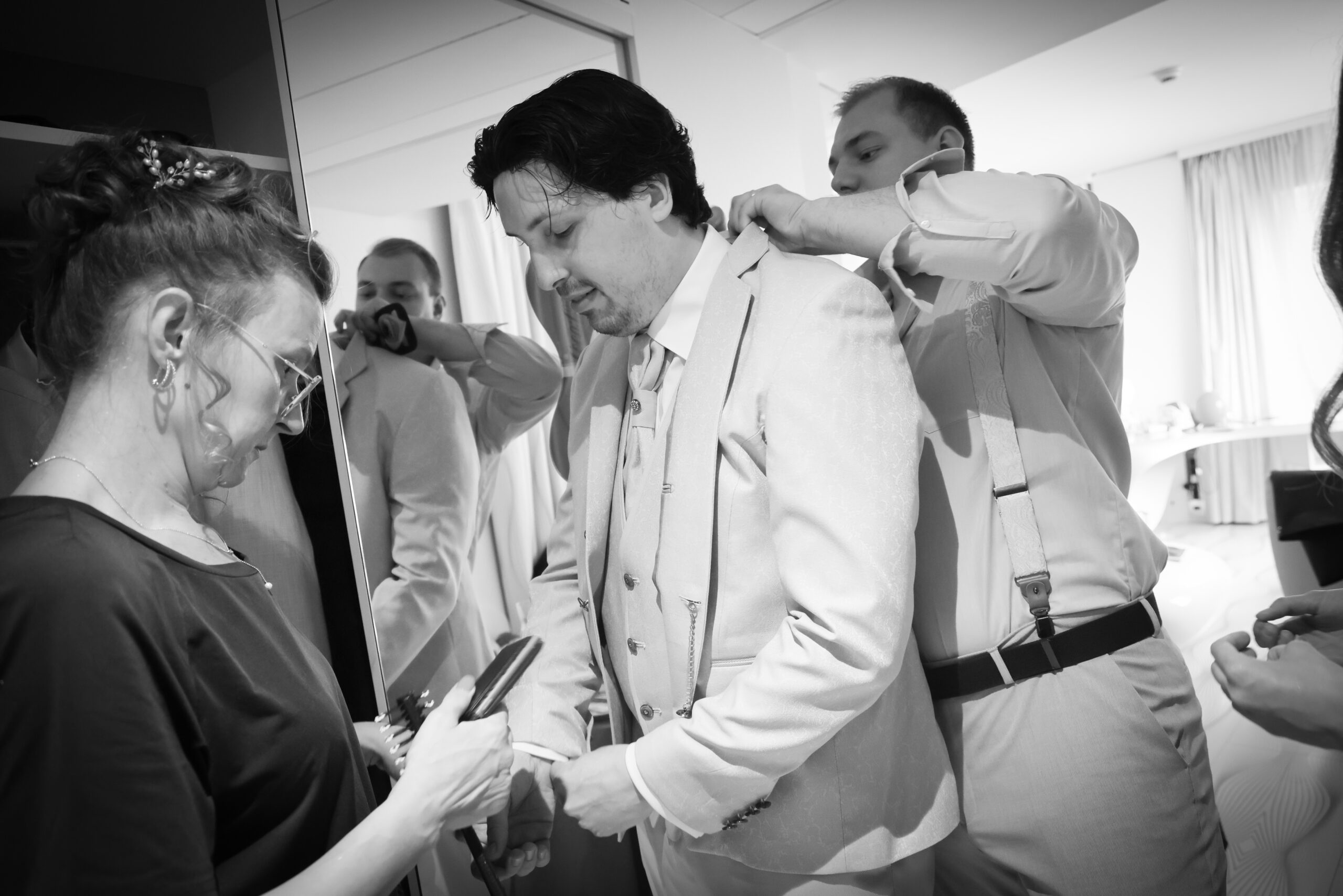 HZ280625JR-070-kontrastfoto