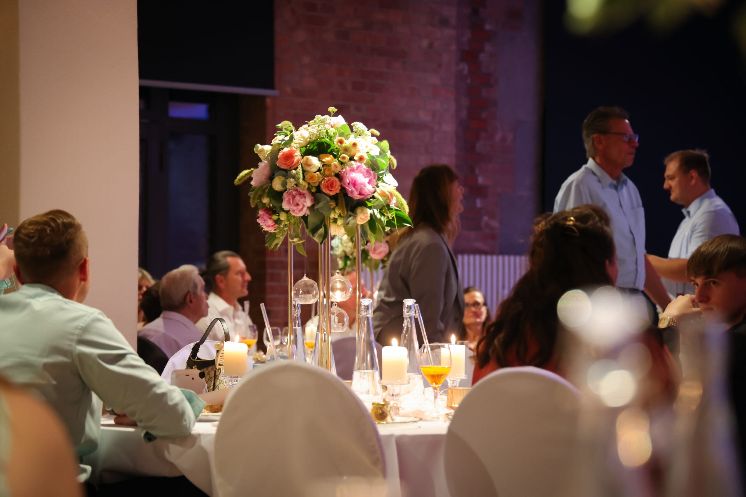 HZ280625JR-1303-kontrastfoto